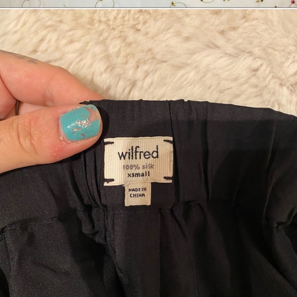 Aritzia Wilfred 100% Silk Black Mini Skirt - Picture 3 of 6